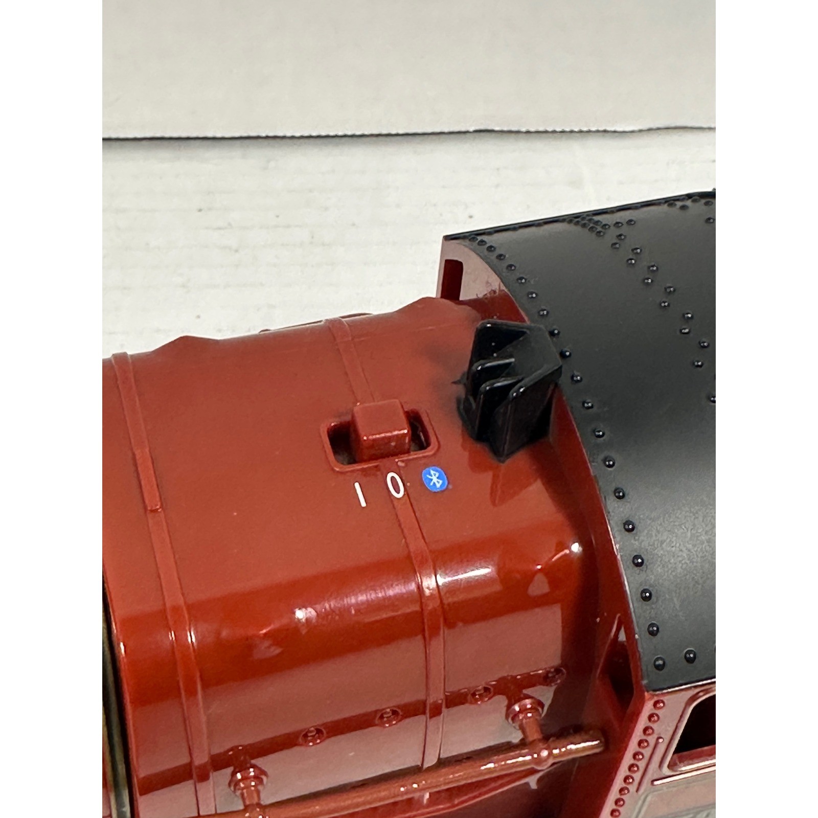 Lionel Harry Potter Hogwarts Express 5972 R2Run G-Gauge Train Engine w/Tracks