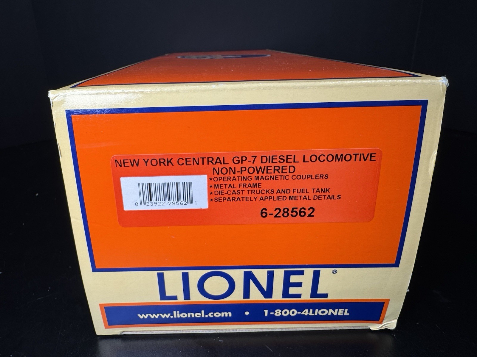 Lionel 6-28562 New York Central NYC GP-7 nonpowered diesel engine #5629 LNIB