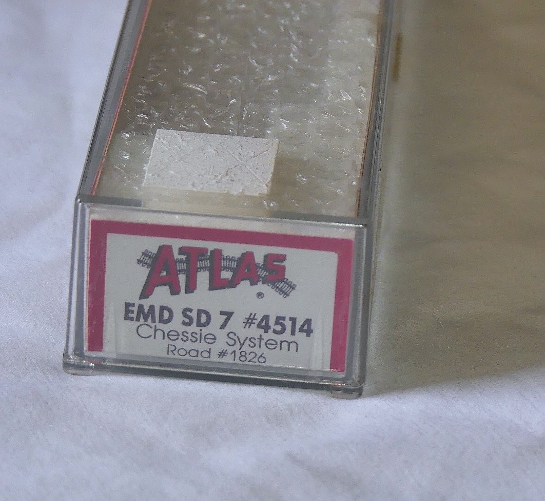 Atlas N Scale Chessie System B&O EMD SD-7 Locomotive