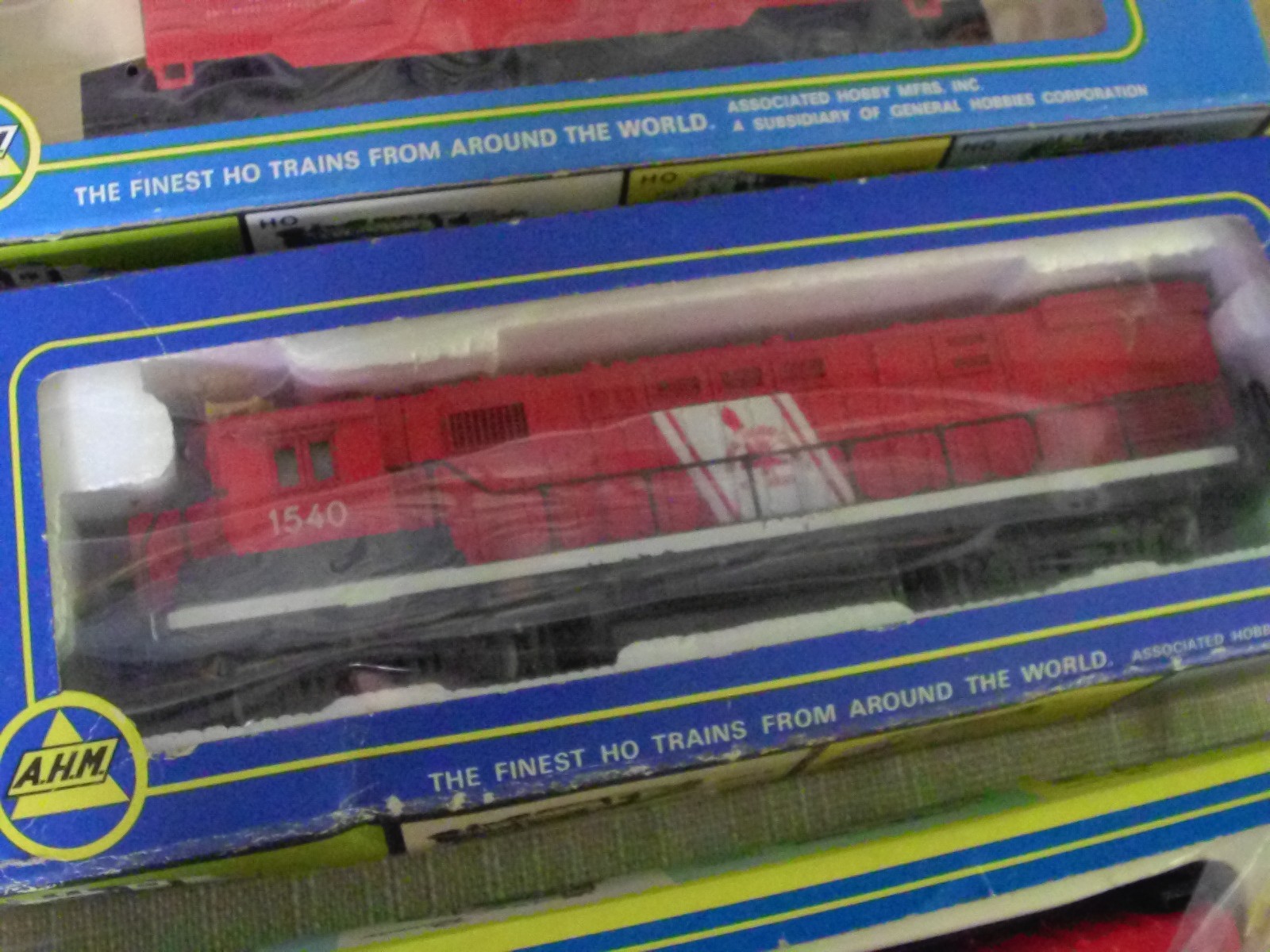 AHM ALCO Century 424 5015 F Central Of N.J. #1540 Diesel & 2 M-STL BOX CARS