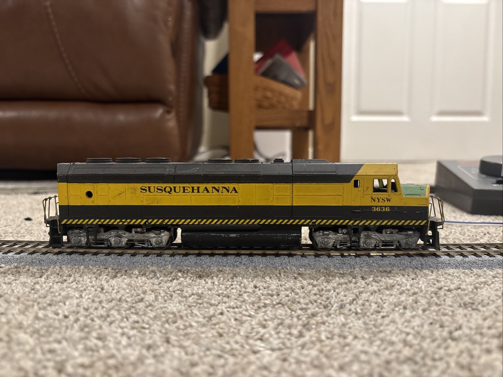 Ho Scale Athearn Blue box Custom Susquehanna F45 #3636