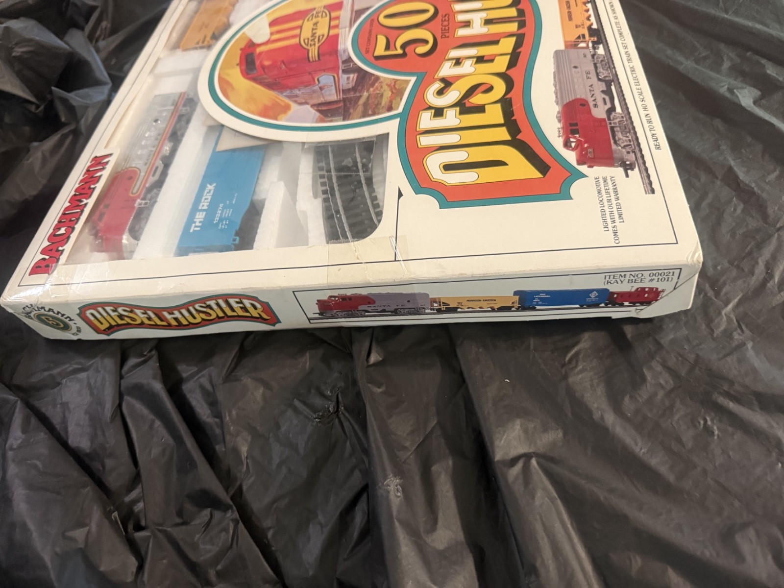 Bachman Diesel Hustler -Santa Fe train set #00021 UNOPENED – Damaged Box