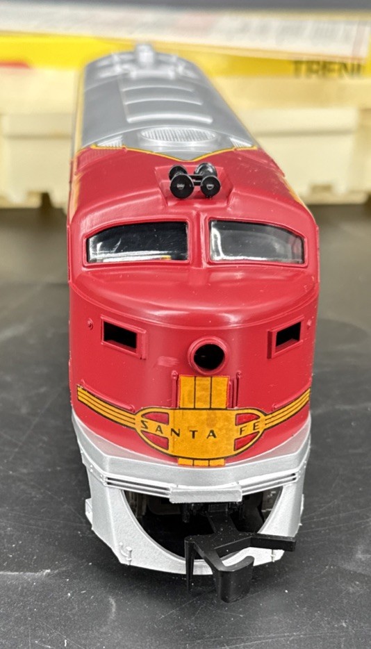 Rivarossi O Scale Fairbanks-Morse Santa Fe Diesel Locomotive #7102-B L/N In Box