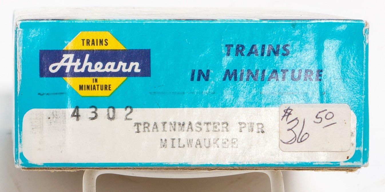 ATHEARN 4302 TRAINMASTER PWR MILWAUKEE