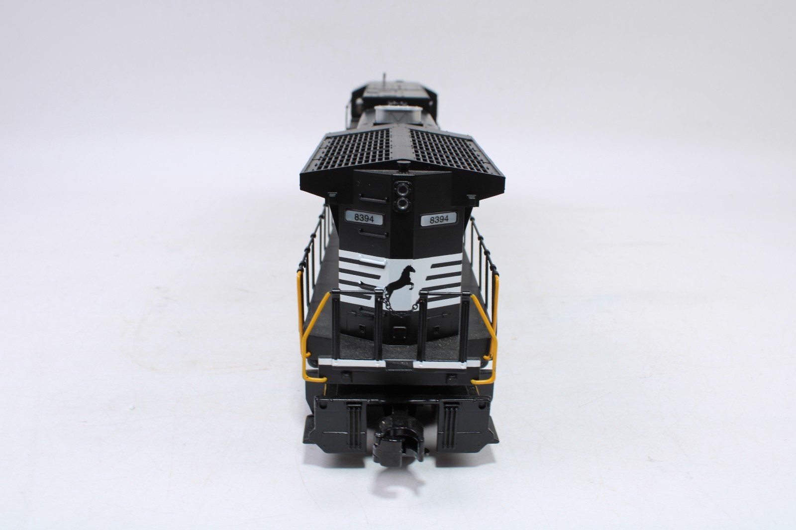 MTH 30-20000-3 O Gauge Dash-8 Diesel Engine Norfolk Southern Non-Powered Dummy