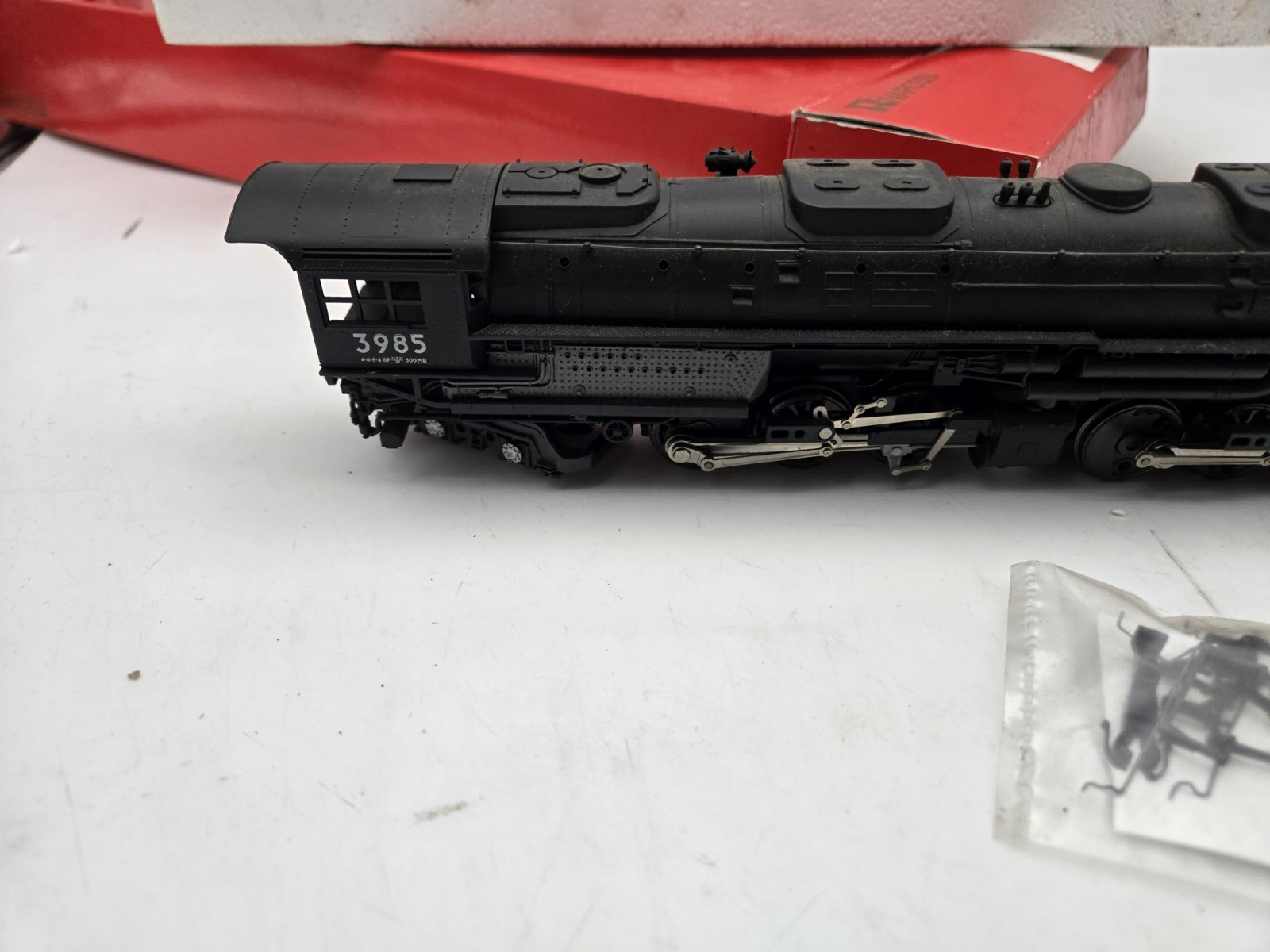 HO Scale Rivarossi 1596 4-6-6-4 Challenger Union Pacific 3985 Locomotive Only