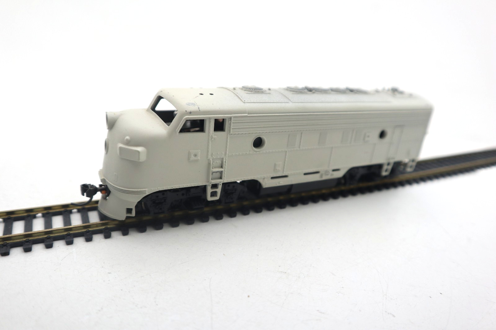 Vintage Athearn, HO, Repainted White F-7 Diesel Engine, C-7 EX