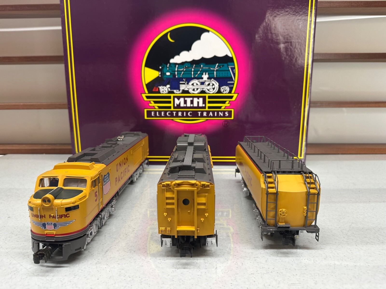 MTH MT 2124LP Union Pacific Gas Turbine Engine Set O 3 Rail LN