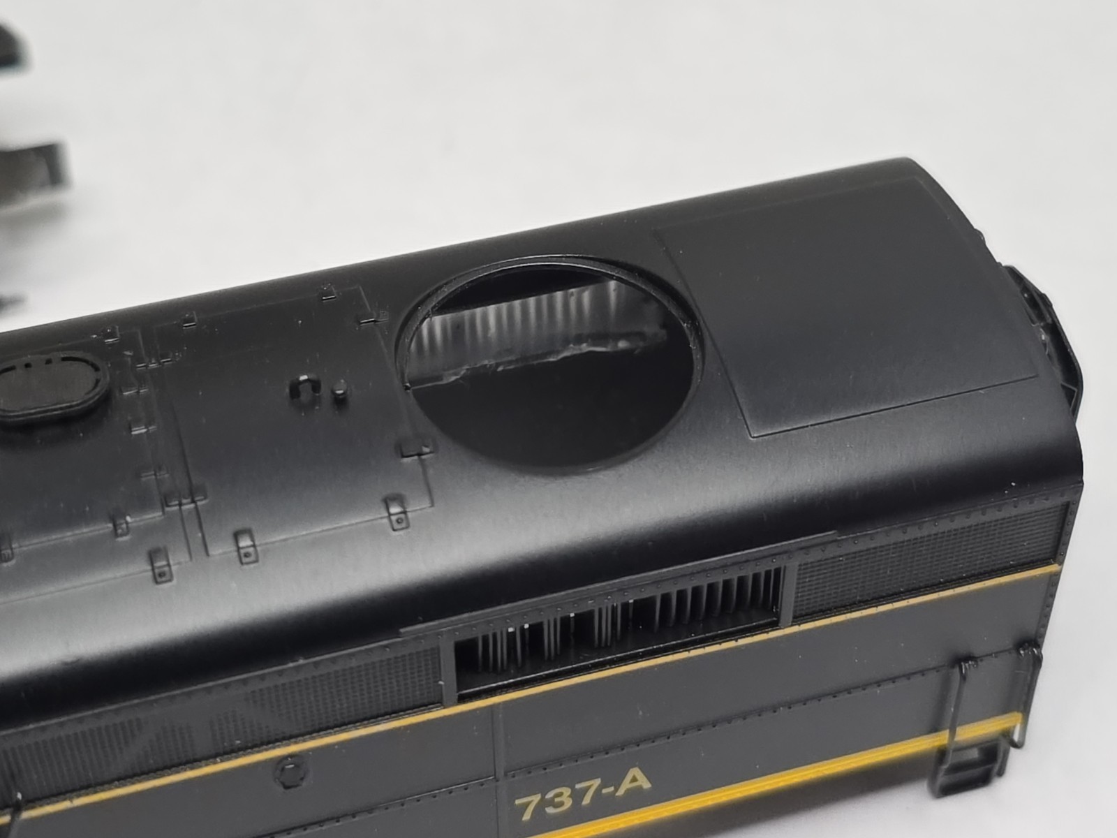 Proto 2000 HO Scale 8347 Erie 737-A FA2 Diesel Locomotive Runs Read Description