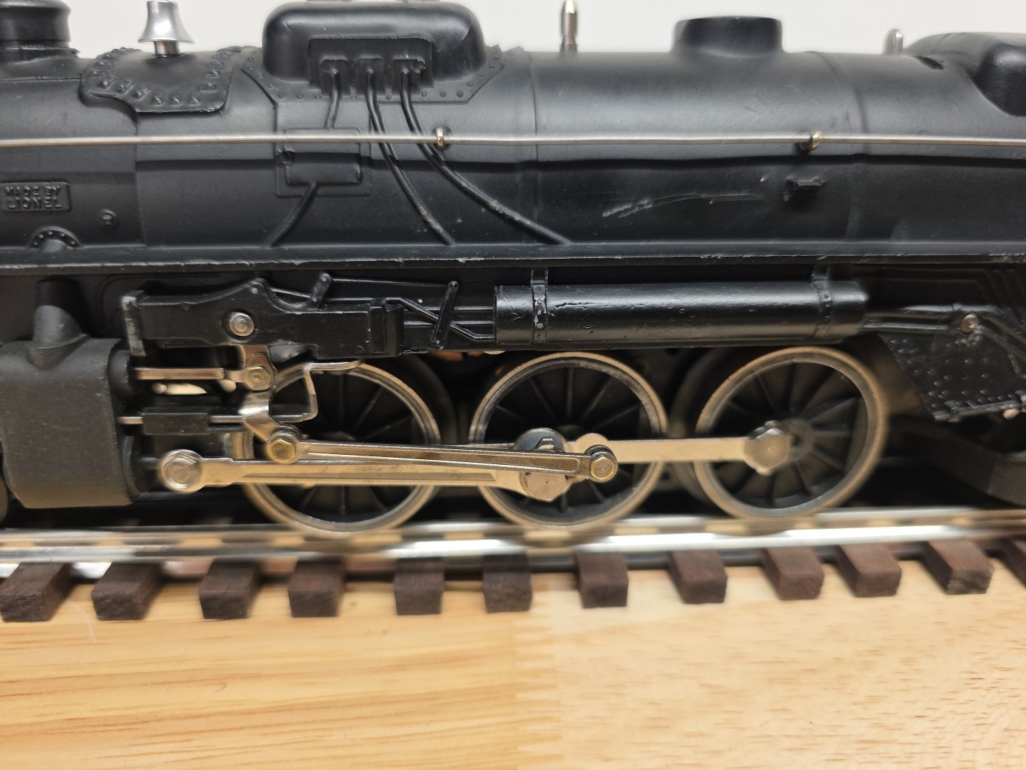 Lionel 2026 Vintage 2-6-2 Die-Cast Steam Locomotive and 6466wx Tender Rebuilt!