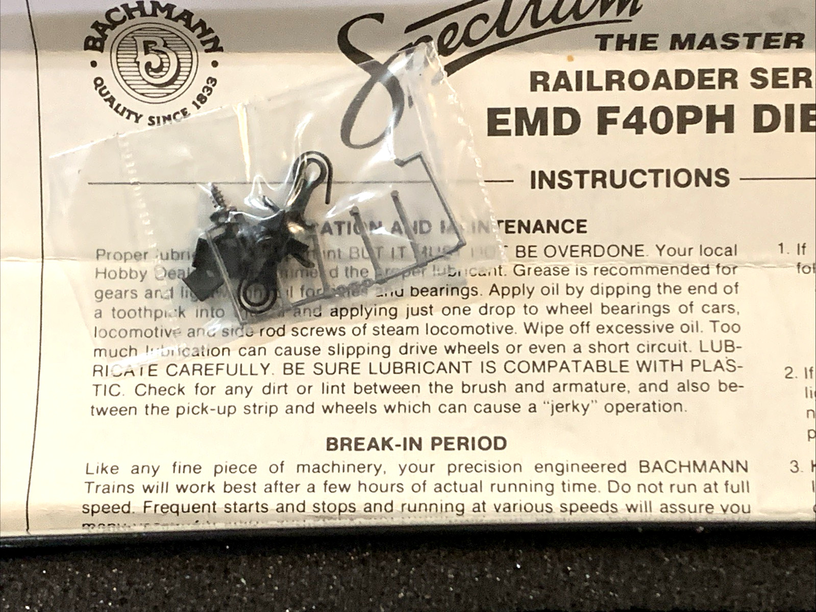 Bachman Spectrum EMD F40PH Diesel Locomotive Master Railroader Series Amtrak 332