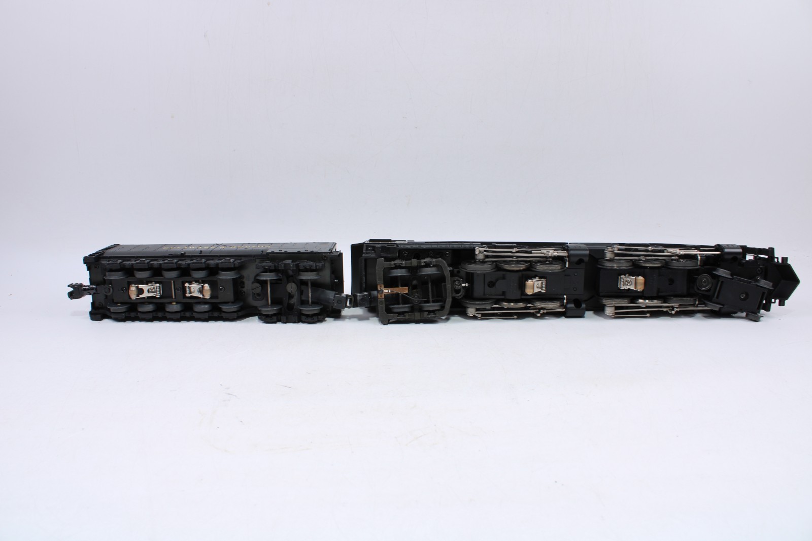 Lionel 6-38013 O Gauge 4-6-6-4 Challenger Steam Locomotive D&H #1527