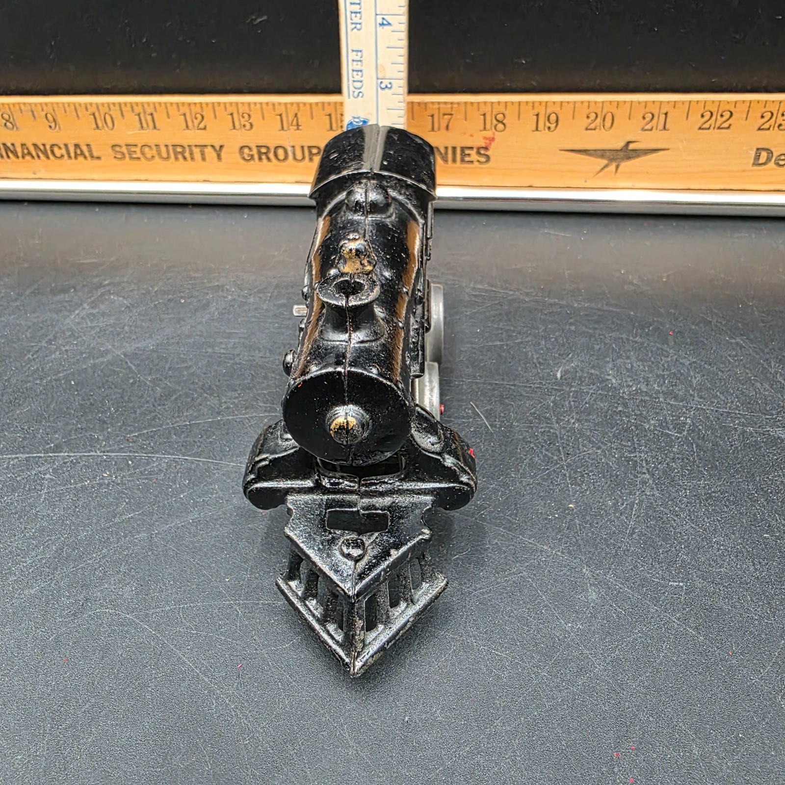 Vintage Ives #5 Cast Iron 0-4-0 Mechanical Wind-Up Steam Locomotive UNTESTED