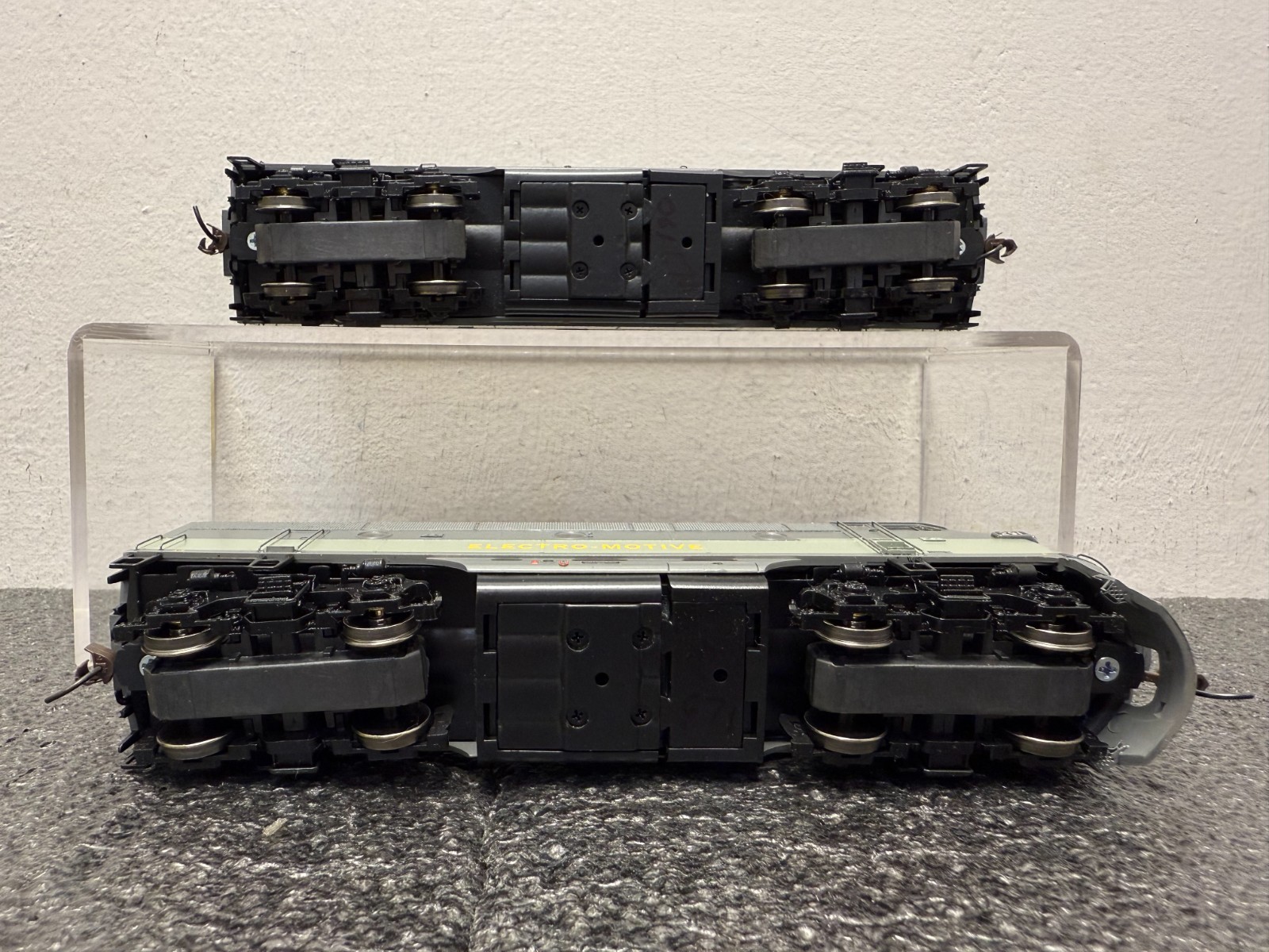 Athearn HO G2622 EMD DEMO F3A/F3B Ph 1 Diesels #291-A-2 & 291-B-2 – DCC Ready