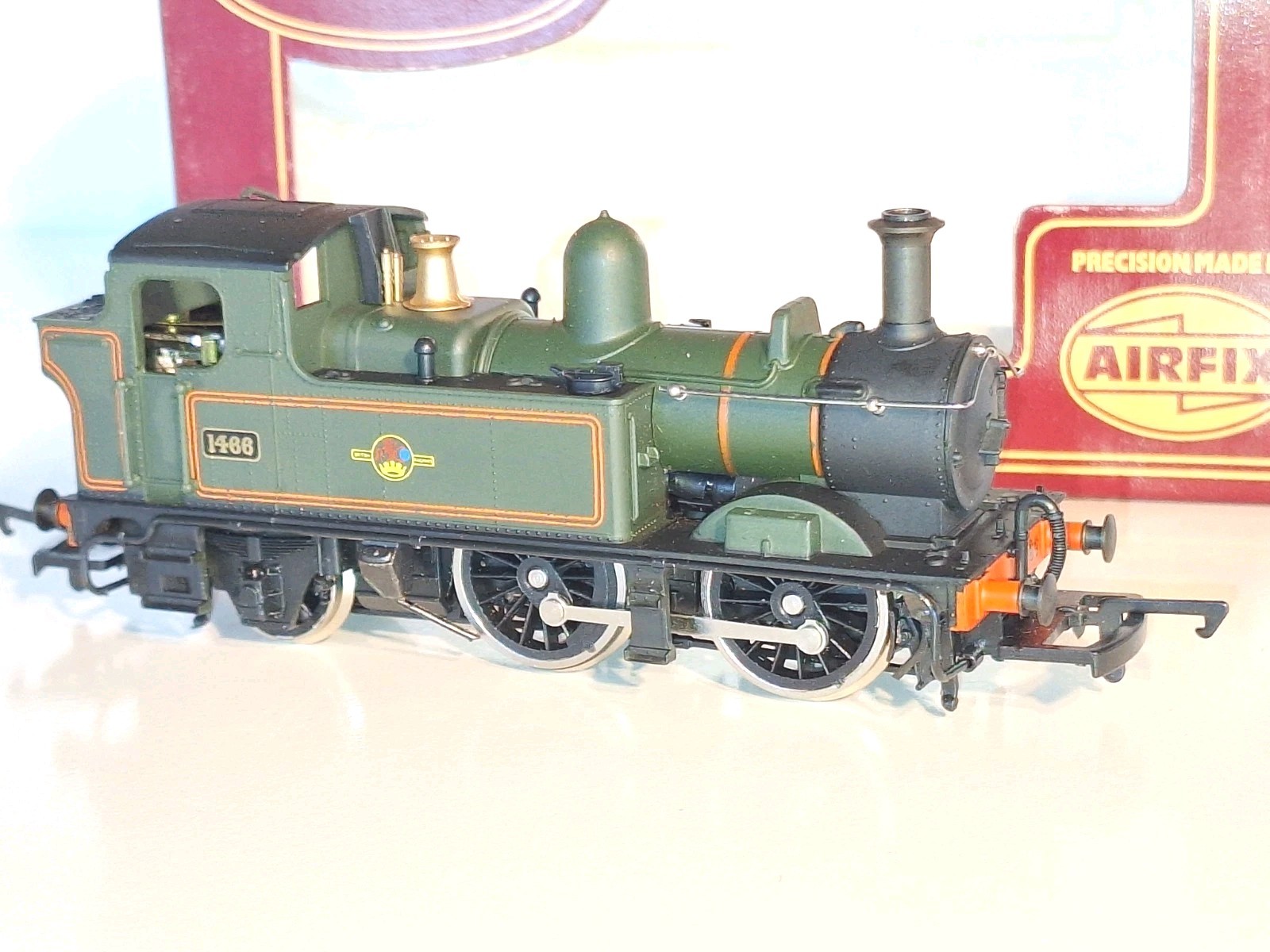 Airfix 54153-0 BR Tank Loco. New Old Stock. Mint Cond. 2 Rail DC Boxed. OO Scale