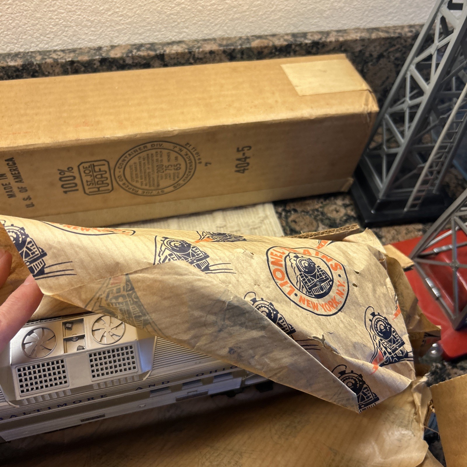 Lionel 404 Baltimore & Ohio – new, wrapped in original box-damage, see pictures