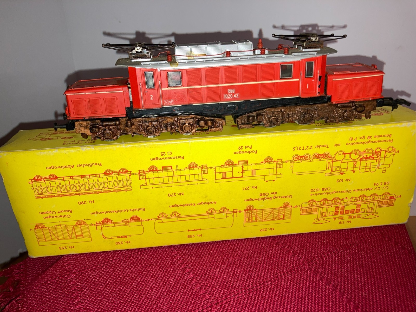 Liliput HO Electric Locomotive #119 Red/ Orange, OB