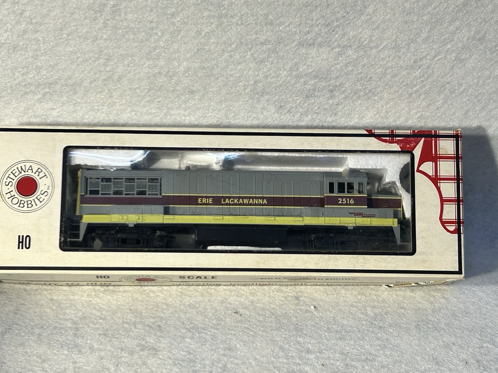 Beautiful Stewart /KATO GE EL Railroad U-25B Diesel Engine HO