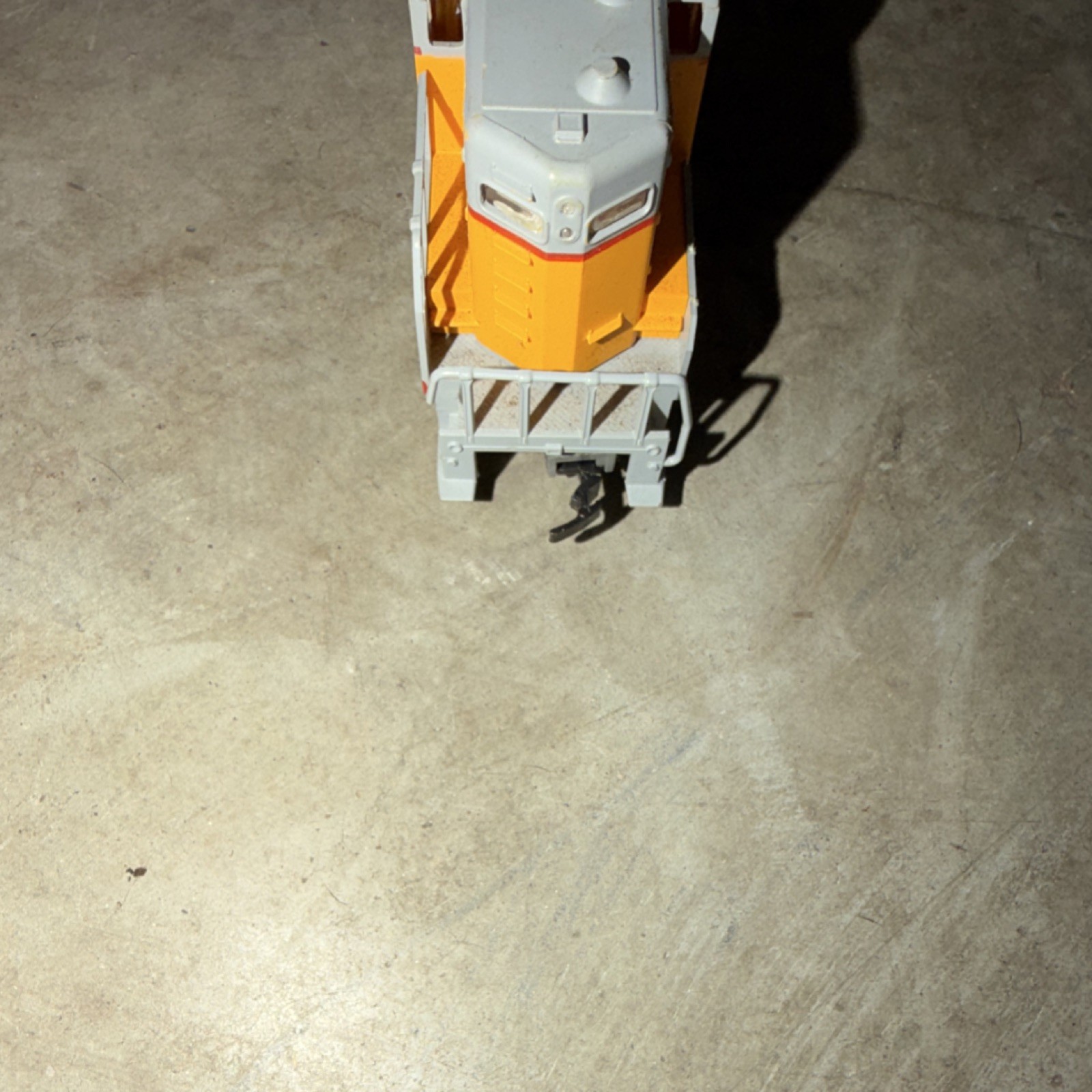 Union Pacific Railroad HO Diesel Locomotive Yellow Gray Painted Model