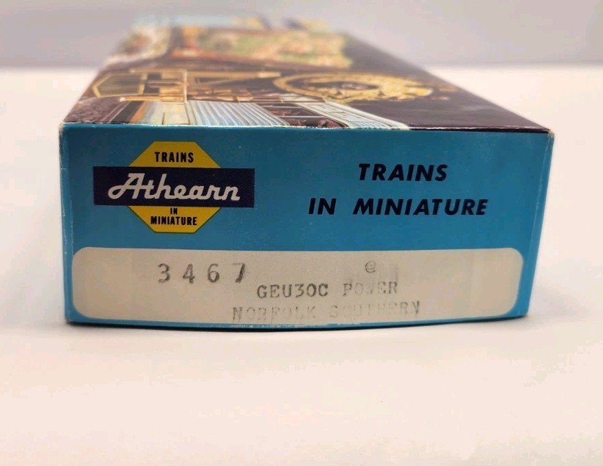 ATHEARN HO GEU30C Norfolk Southern 8000 POWERED DIESEL LOCOMOTIVE NOS B21