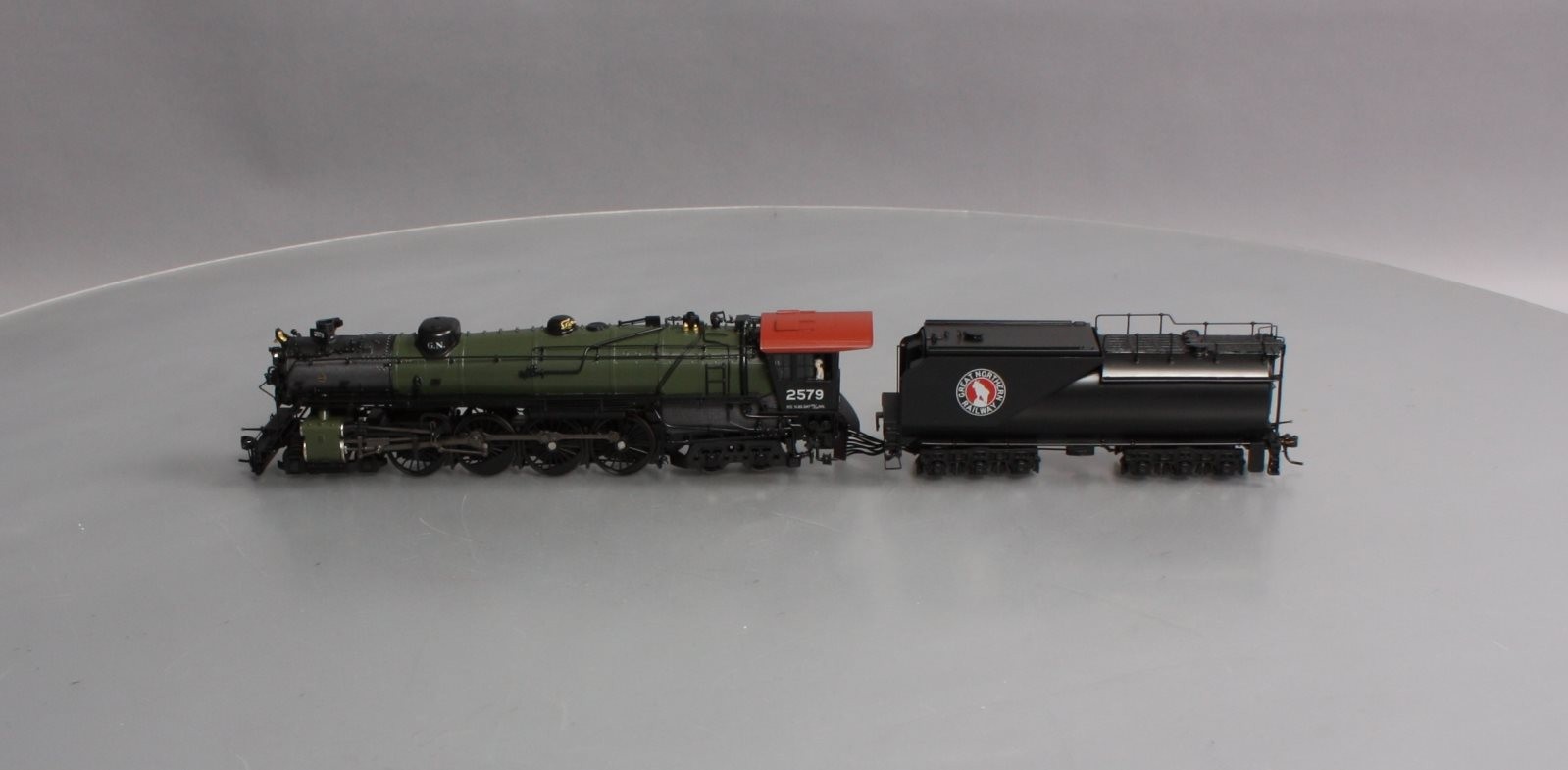 Broadway Limited 2870 HO Great Northern Class S-2 4-8-4 Open Cab #2579 LN/Box