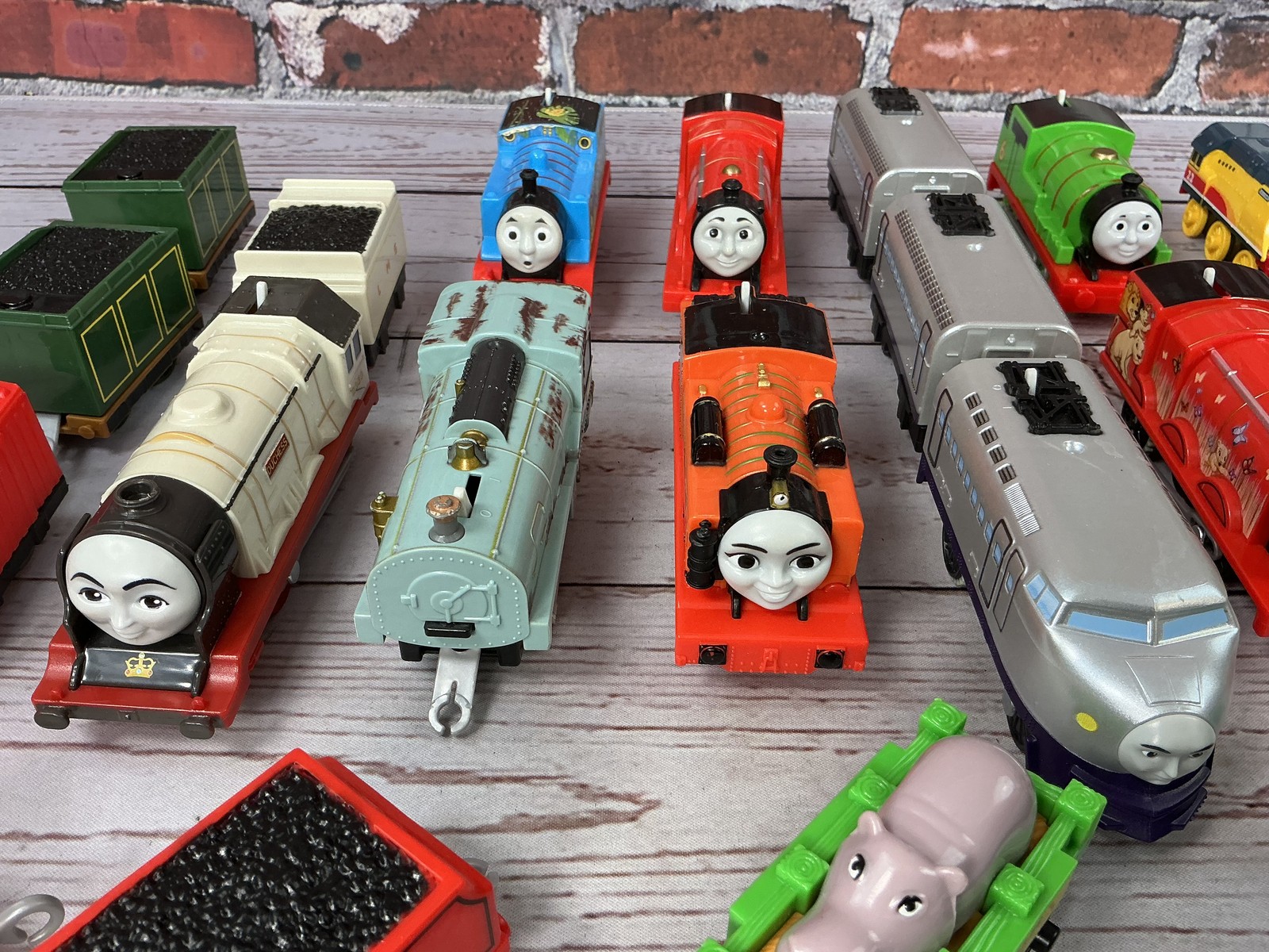 Large Lot Thomas & Friends TrackMaster & Push Along Trains Engines Cars