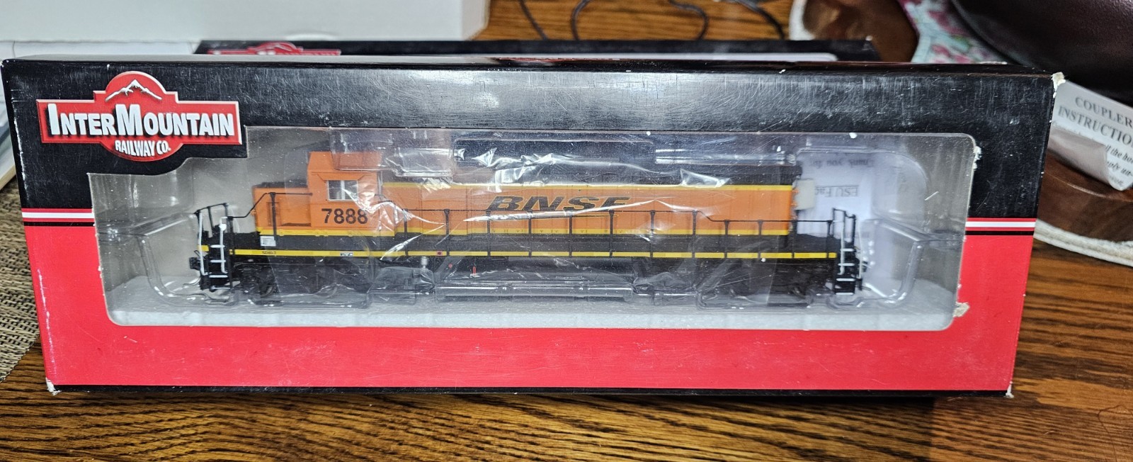 Intermountain Railway SD40-2 Locomotive With Sound BNSF New Image Car# 7888