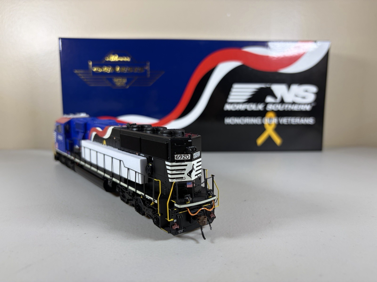 HO Athearn Genesis DCC Ready Norfolk Southern Veterans SD60E #6920 New