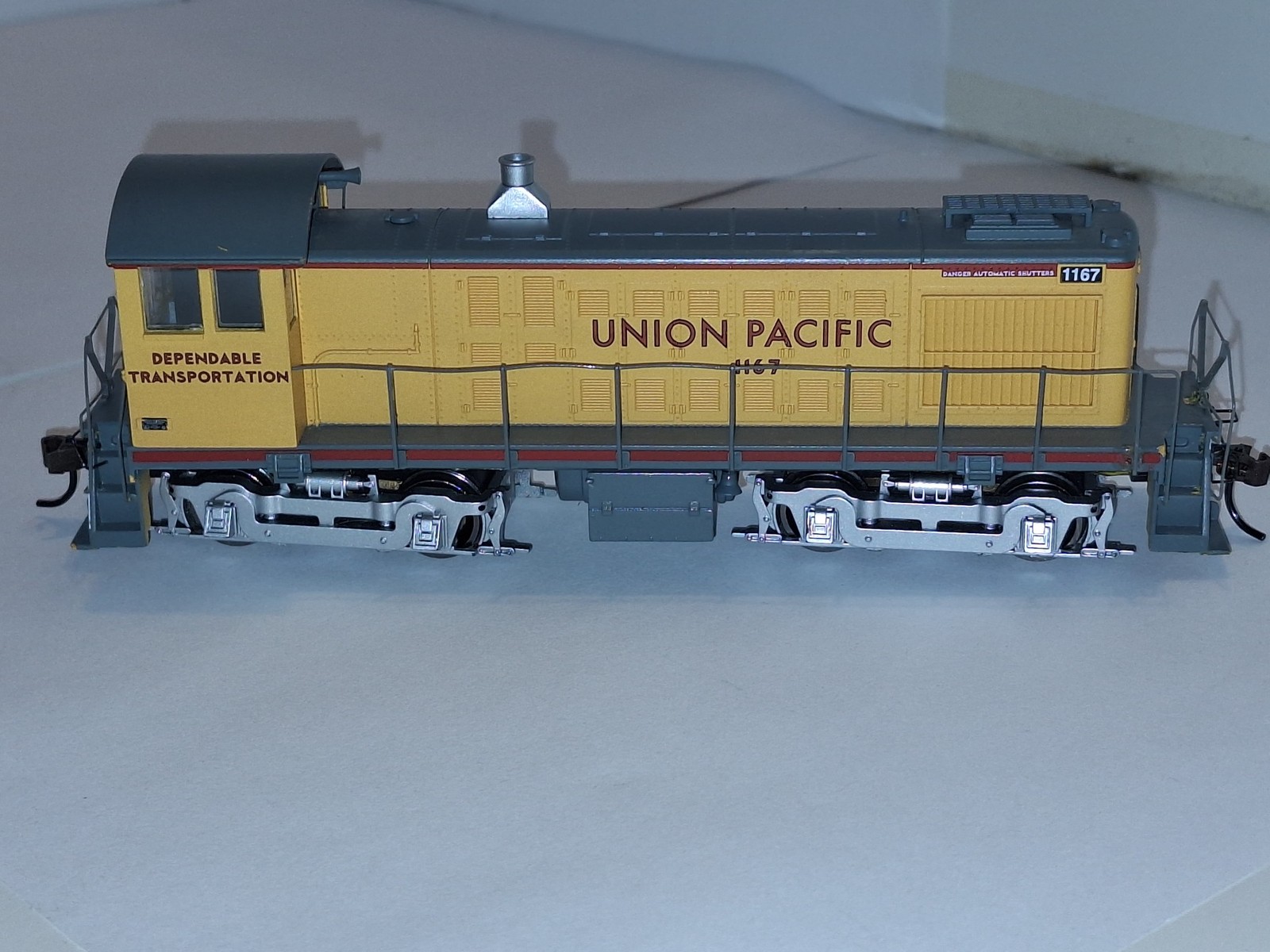 Used HO Bachmann 63210 DCC Sound Union Pacific Alco S4 Diesel Locomotive #1167
