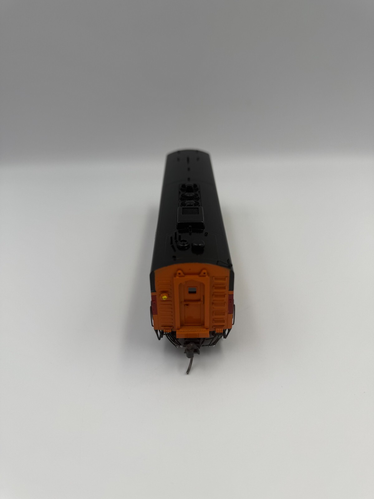 HO Overland Brass OMI-6459 Milwaukee Road F7B Modernized No #. Custom Finished