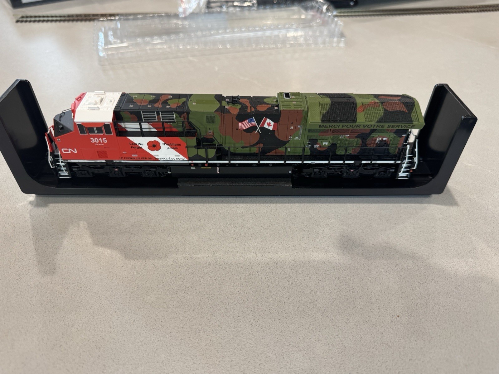 Intermountain HO GE ET44AC Canadian National Vetrans #3015. Factory ESU LokSound