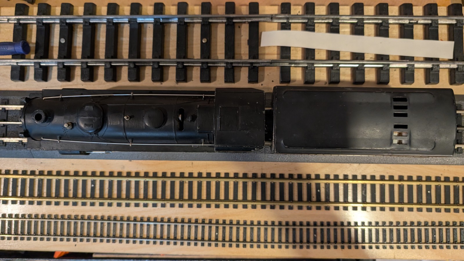 Lionel No. 1655 2-4-2 Steam Locomotive w/ 6654W Whistle Tender working great