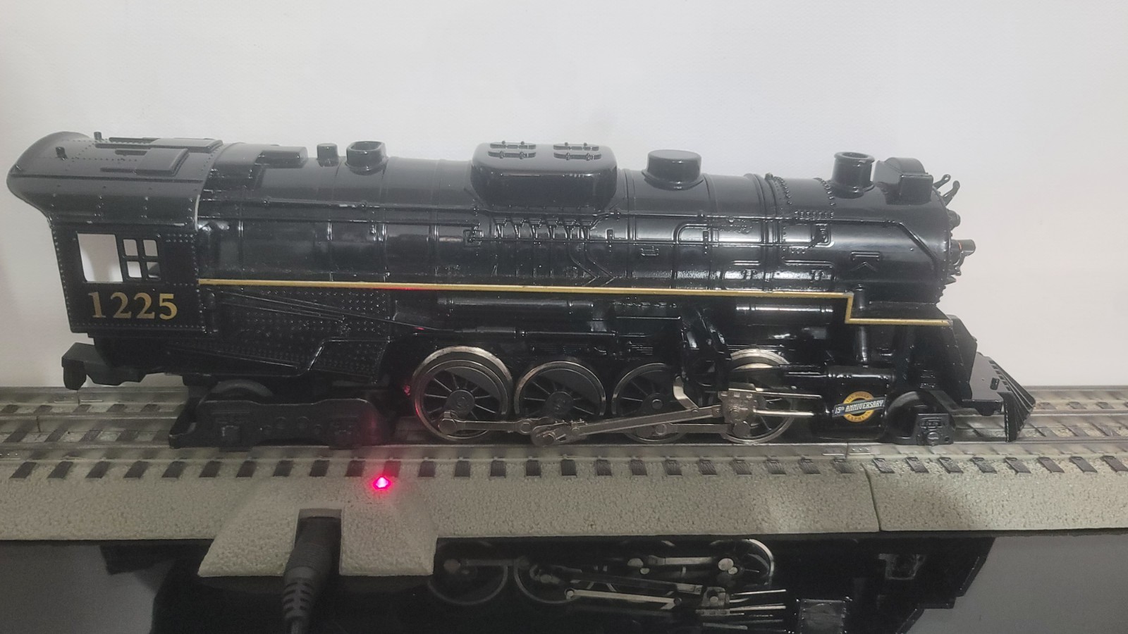 Lionel O Gauge Polar Express Steam Locomotive #1225 Remote Track Power Supply