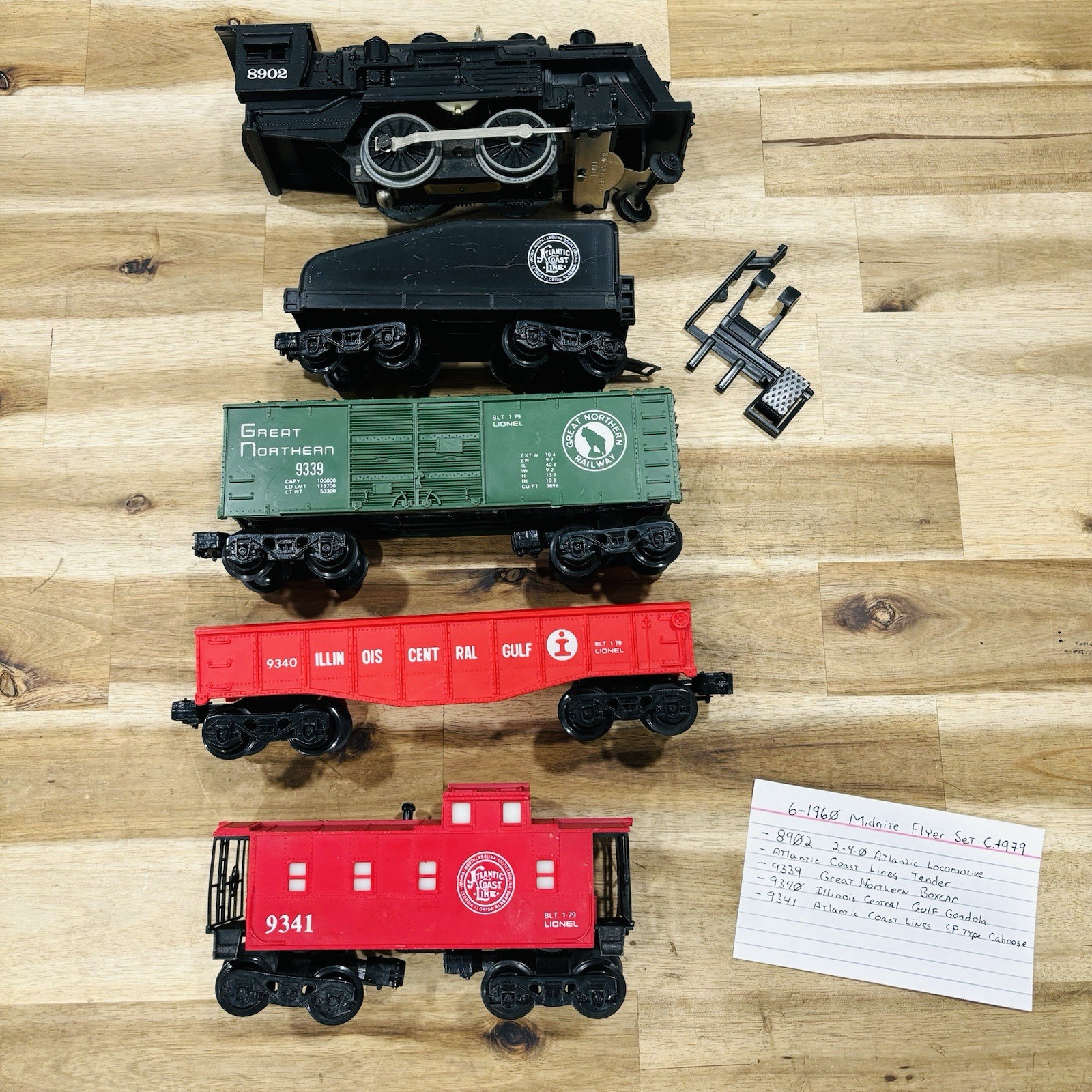 Vintage Lionel 8902 Atlantic Coast Line Locomotive Midnite Flyer Set Caboose