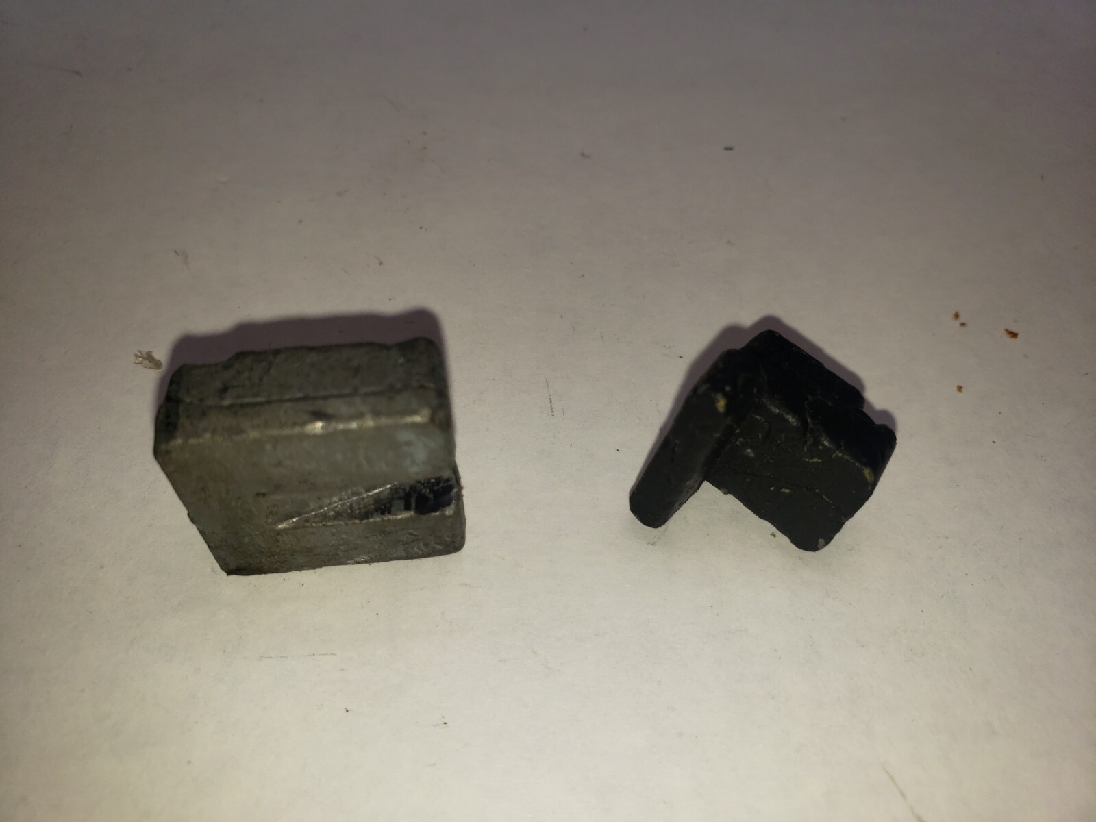 040 CHASSIS WEIGHTS FROM AHM Ho Scale United Transit Lines Trolley 5301-F