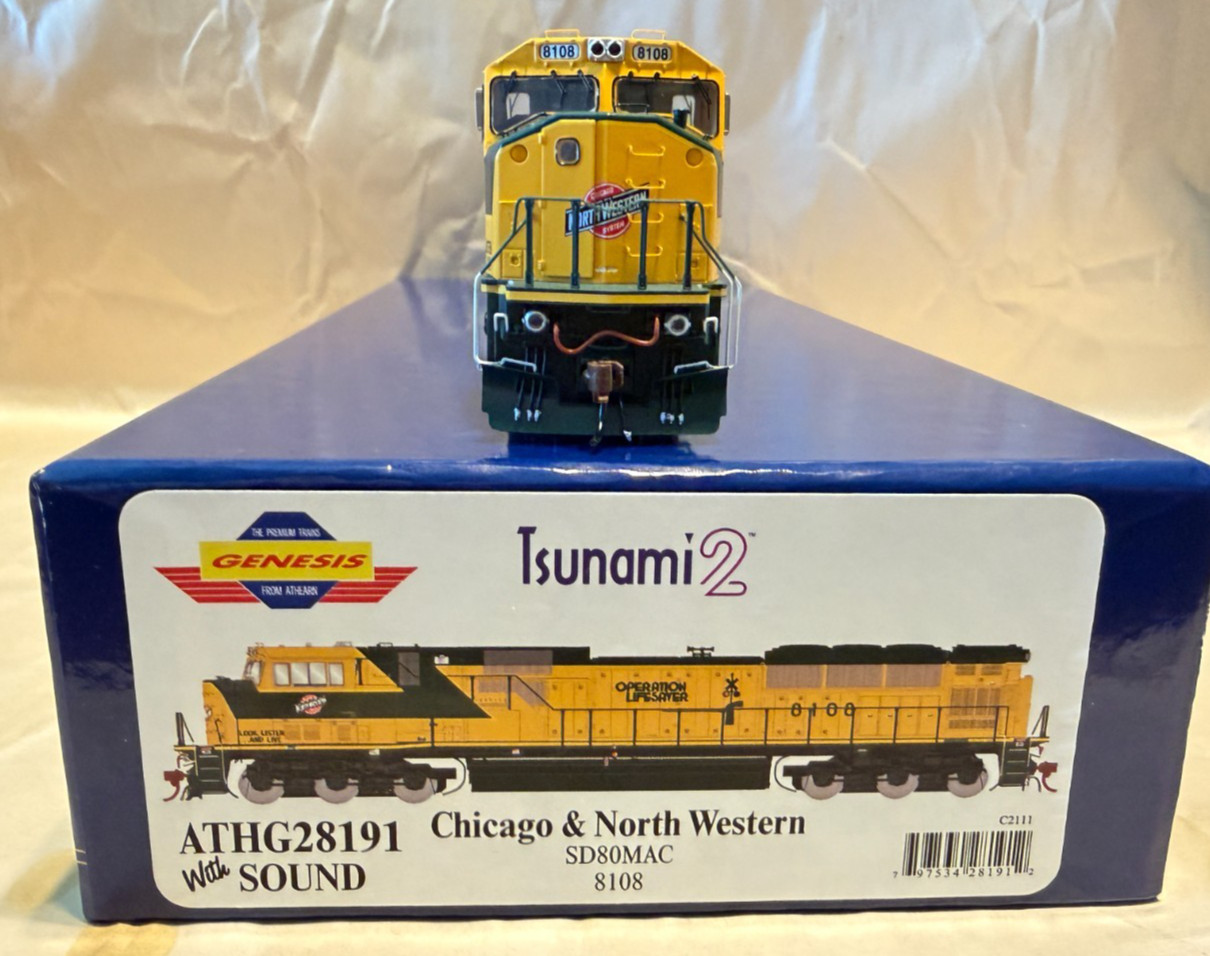Athearn Genesis HO Chicago & Northwestern CNW SD80MAC DCC & Sound