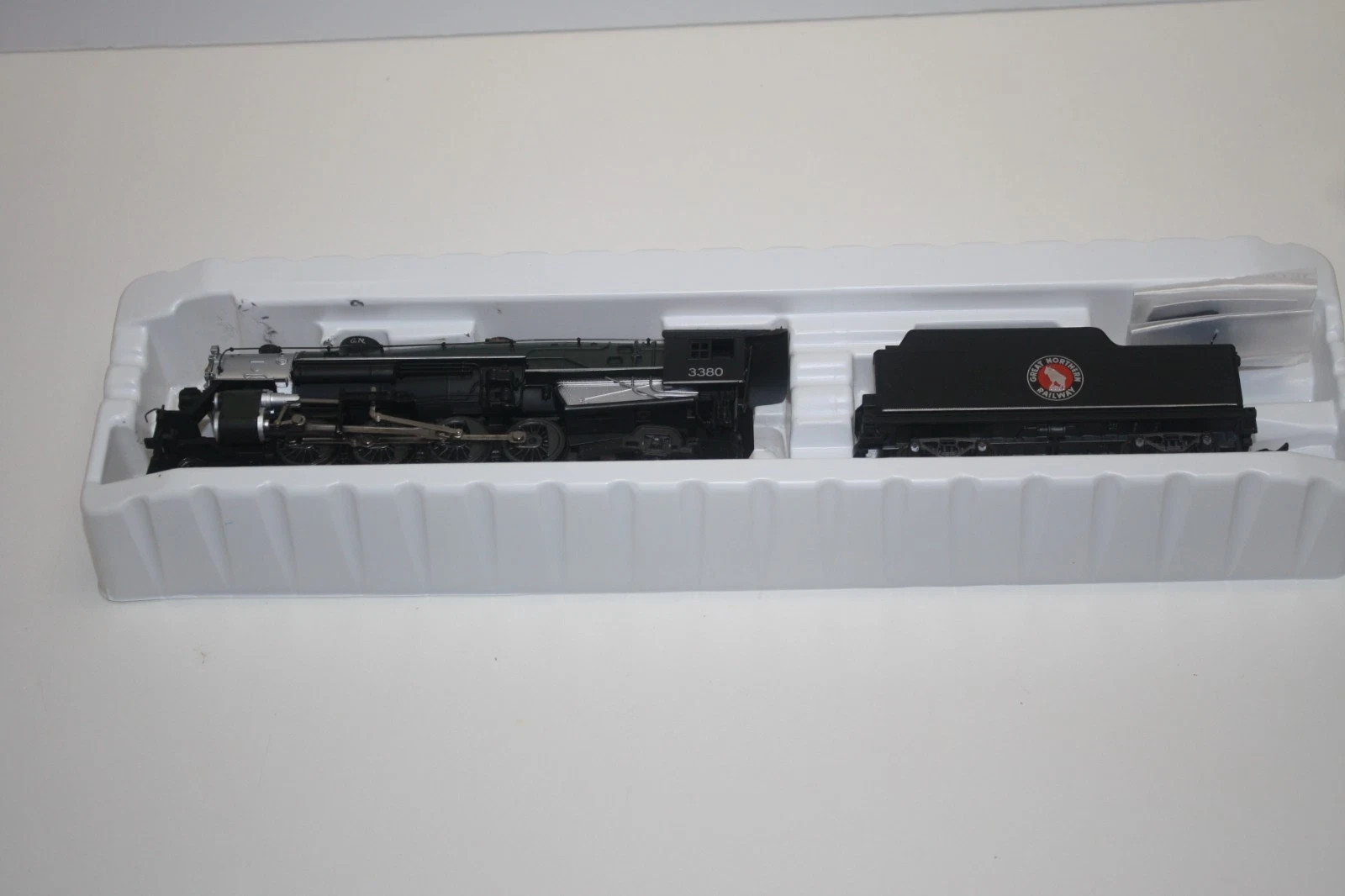 RIVAROSSI HO 2-8-2 MIKADO GREAT NORTHERN STEAM LOCOMOTIVE ** DC ** RD# 3380