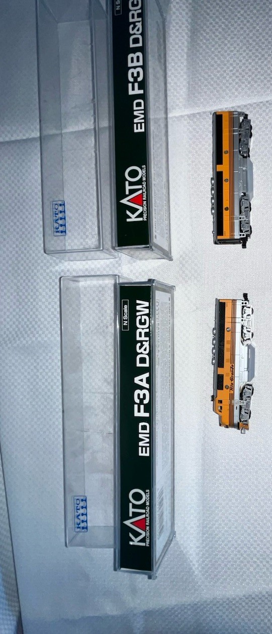 KATO D&RGW EMD F3A & F3B Diesel Locomotive N Scale Orange/Black/Silver