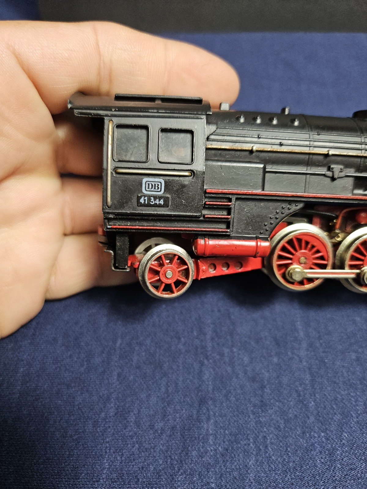 Fleischmann Germam STEAM LOCOMOTIVE Diecast Metal looks in good condition