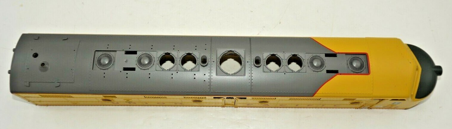 MTH O-GAUGE 20-20613-1 UNION PACIFIC DIESEL ENGINE #949 SHELL ONLY