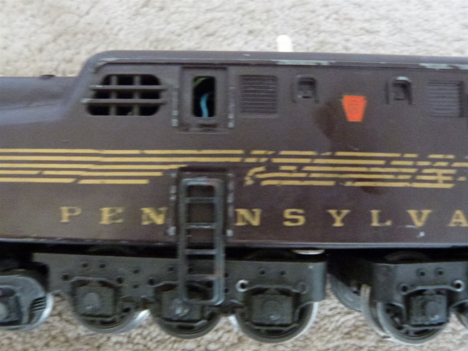 VTG Lionel O Gauge 5 Stripe Electric Train Locomotive Engine 2340 Pennsylvania