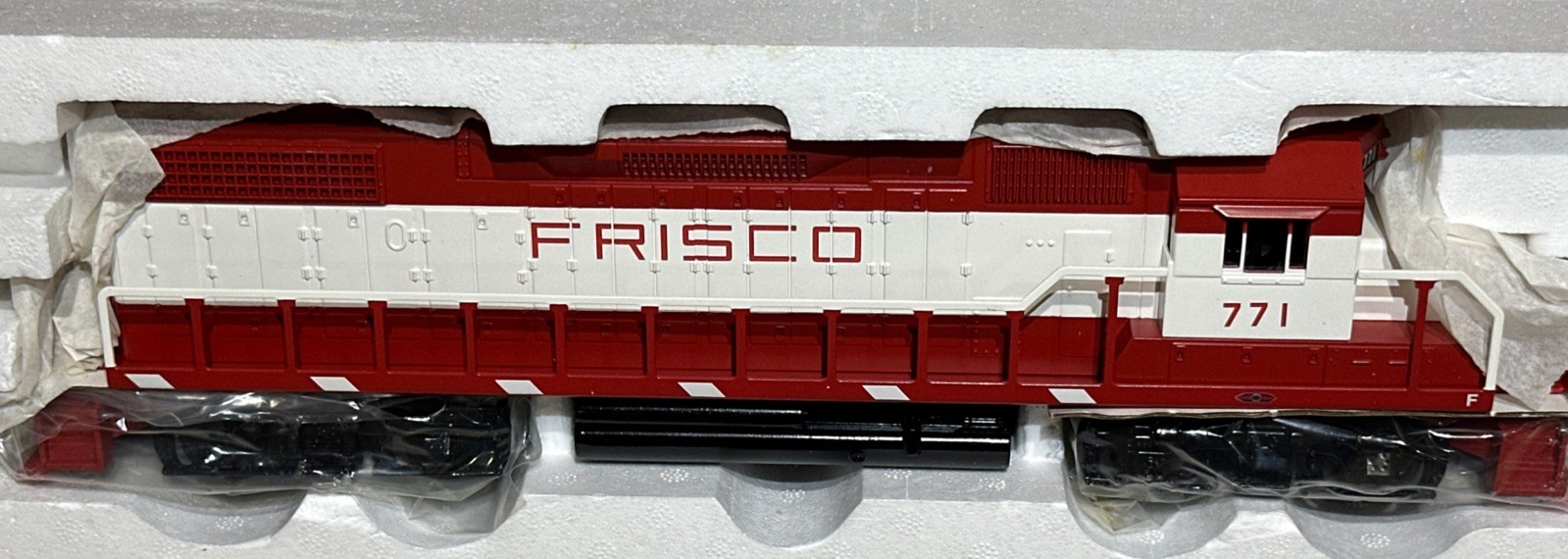 WILLIAMS GP38-206 FRISCO Diesel Locomotive #771 POWERED Unit O-Gauge 3-Rail NEW