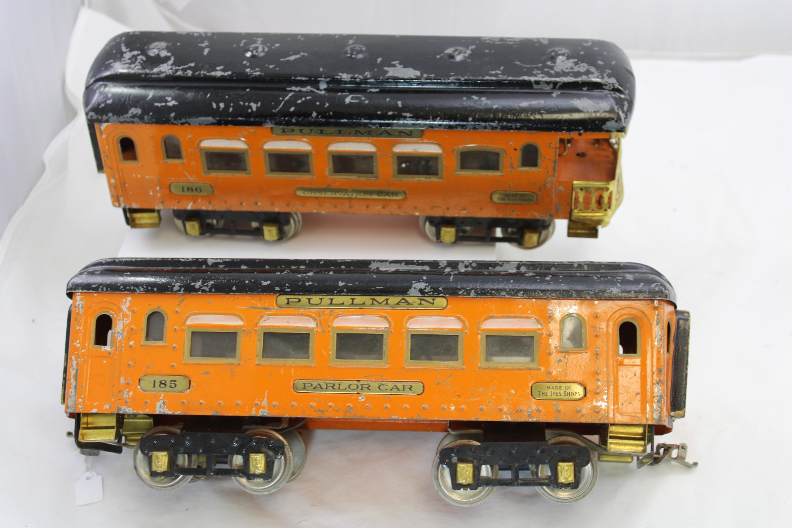 Pre-War Ives – Wide Gauge Halloween/Tiger Passenger Set – #1071 – 1930