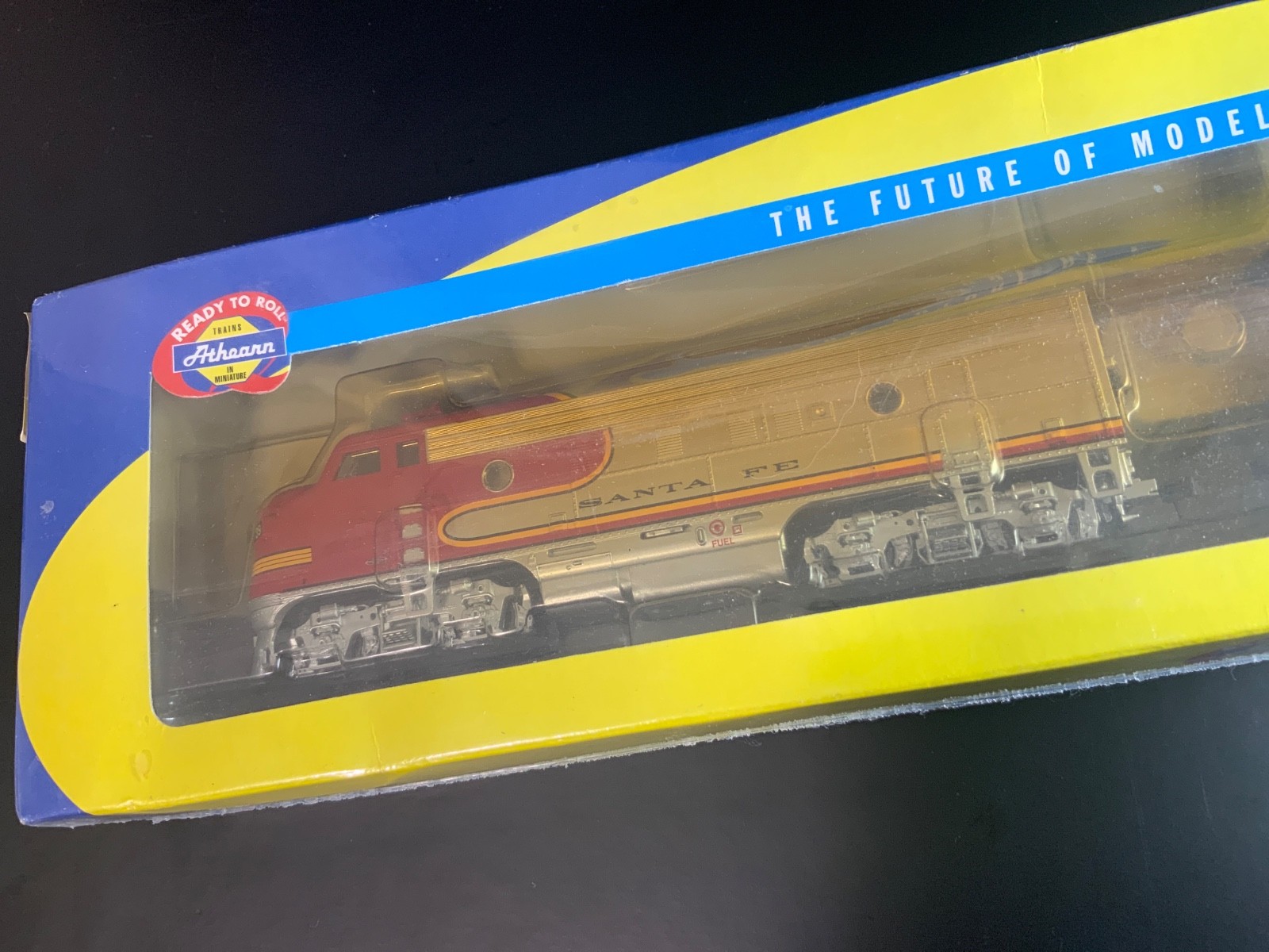 New Athearn Santa Fe F7A-F7B Diesel Locomotive HO 8021 Red Silver Model Train