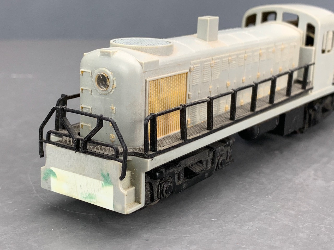 HO AHM Alco RS-2 Diesel Locomotive Undecorated DNR HO8601