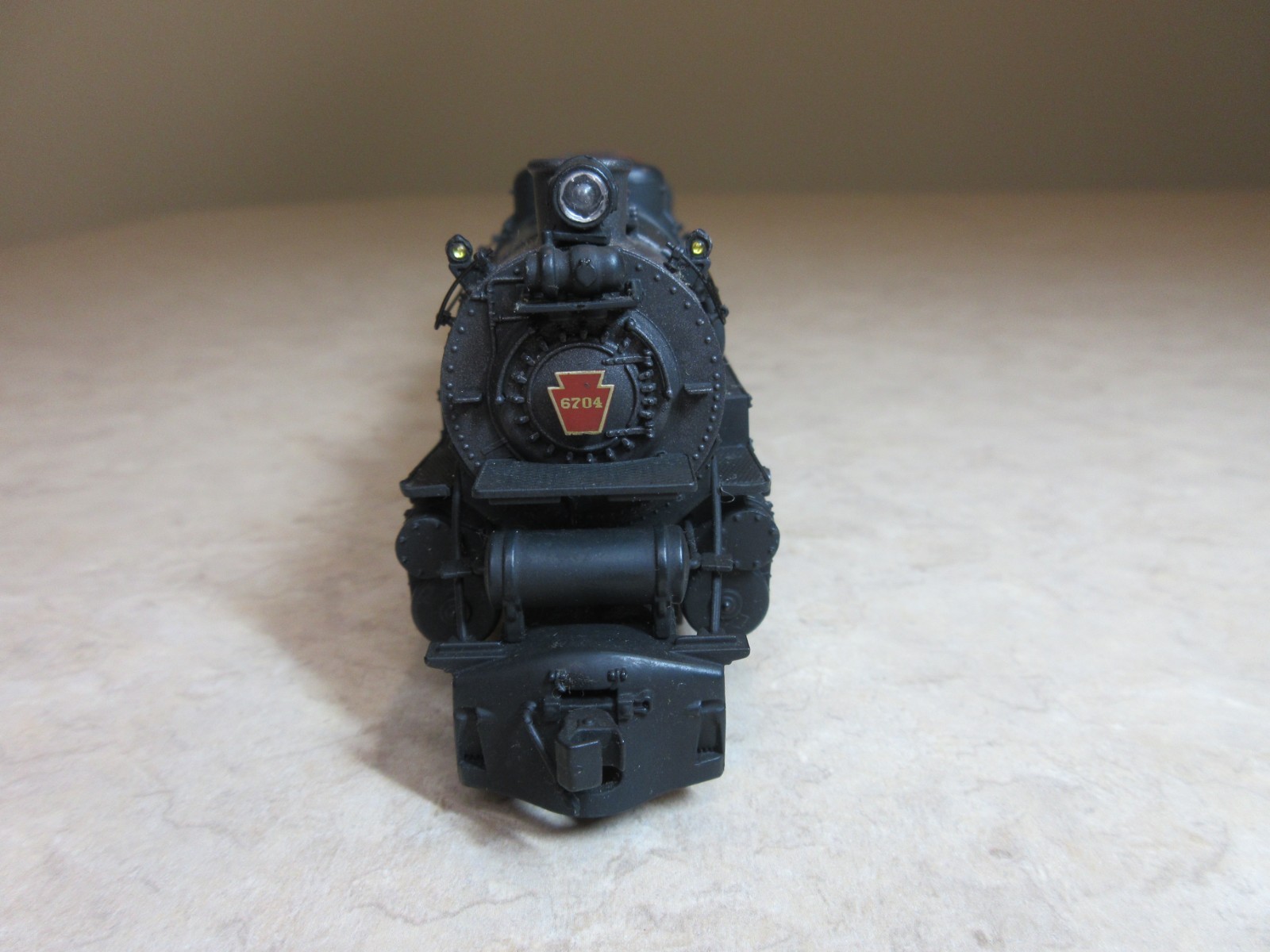 Broadway Limited 008. 4-8-2 M1b Steam Locomotive. PRR #6704. HO DCC. Watch Video