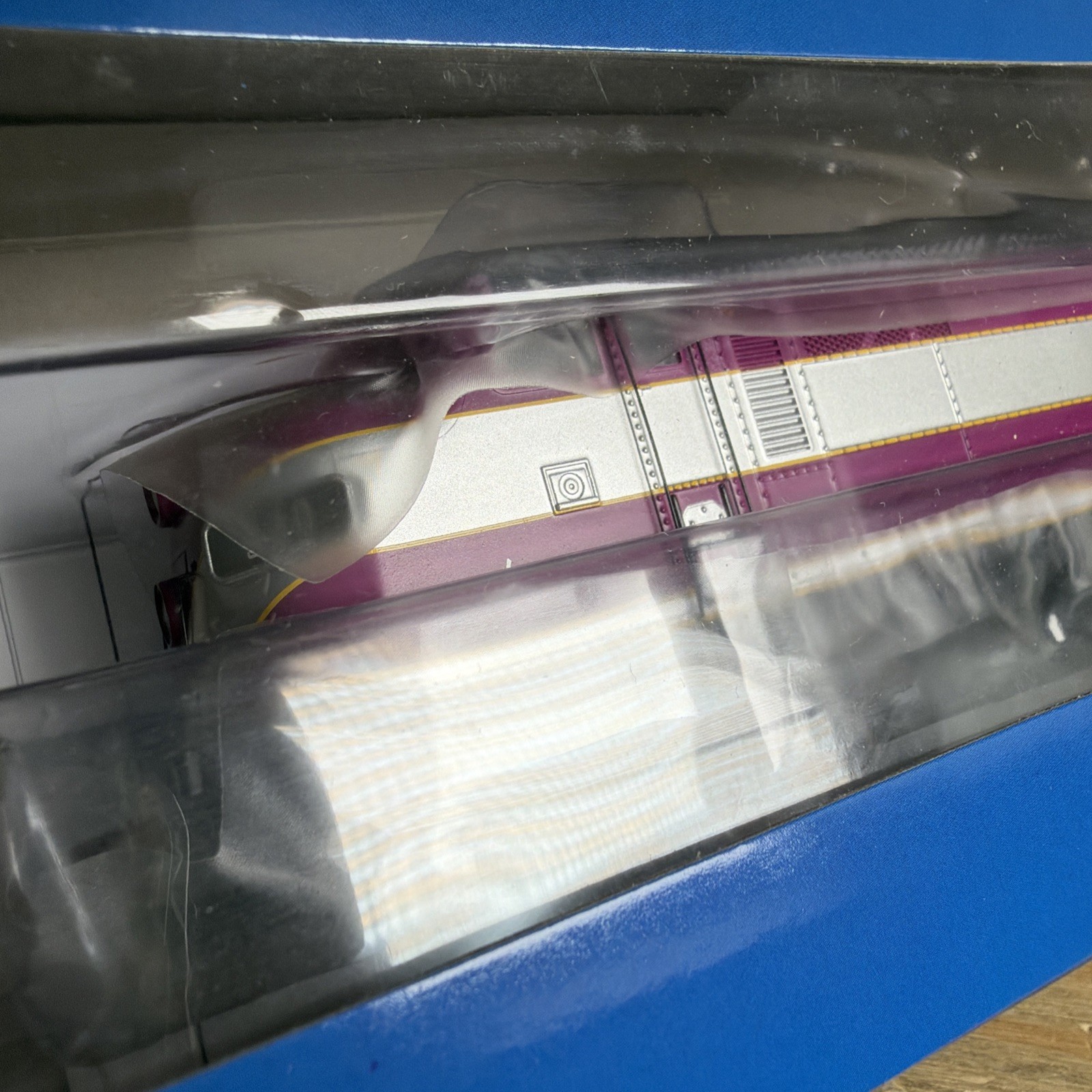 HO Bachmann 66704 EMD E7 Atlantic Coast Line #540 w/ NMRA 8 Pin Plug DCC Ready