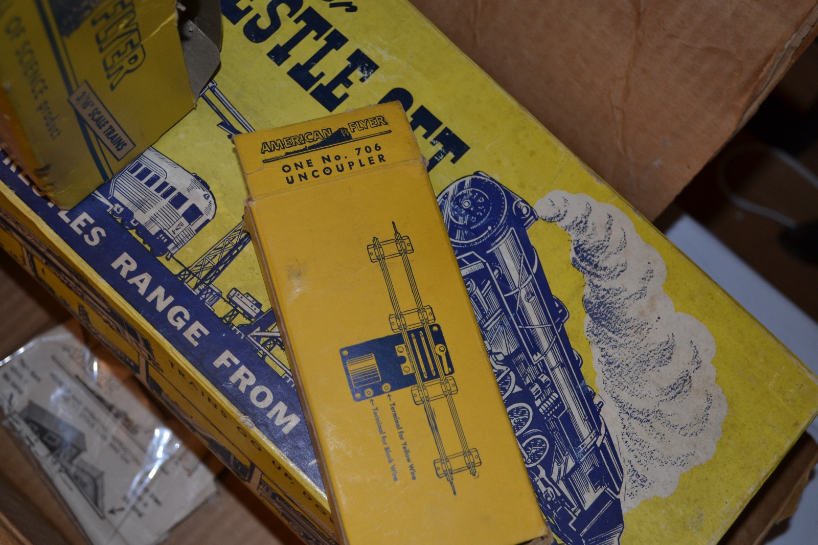1950s-60s Vintage American Flyer Gilbert Trains Set & Tracks!