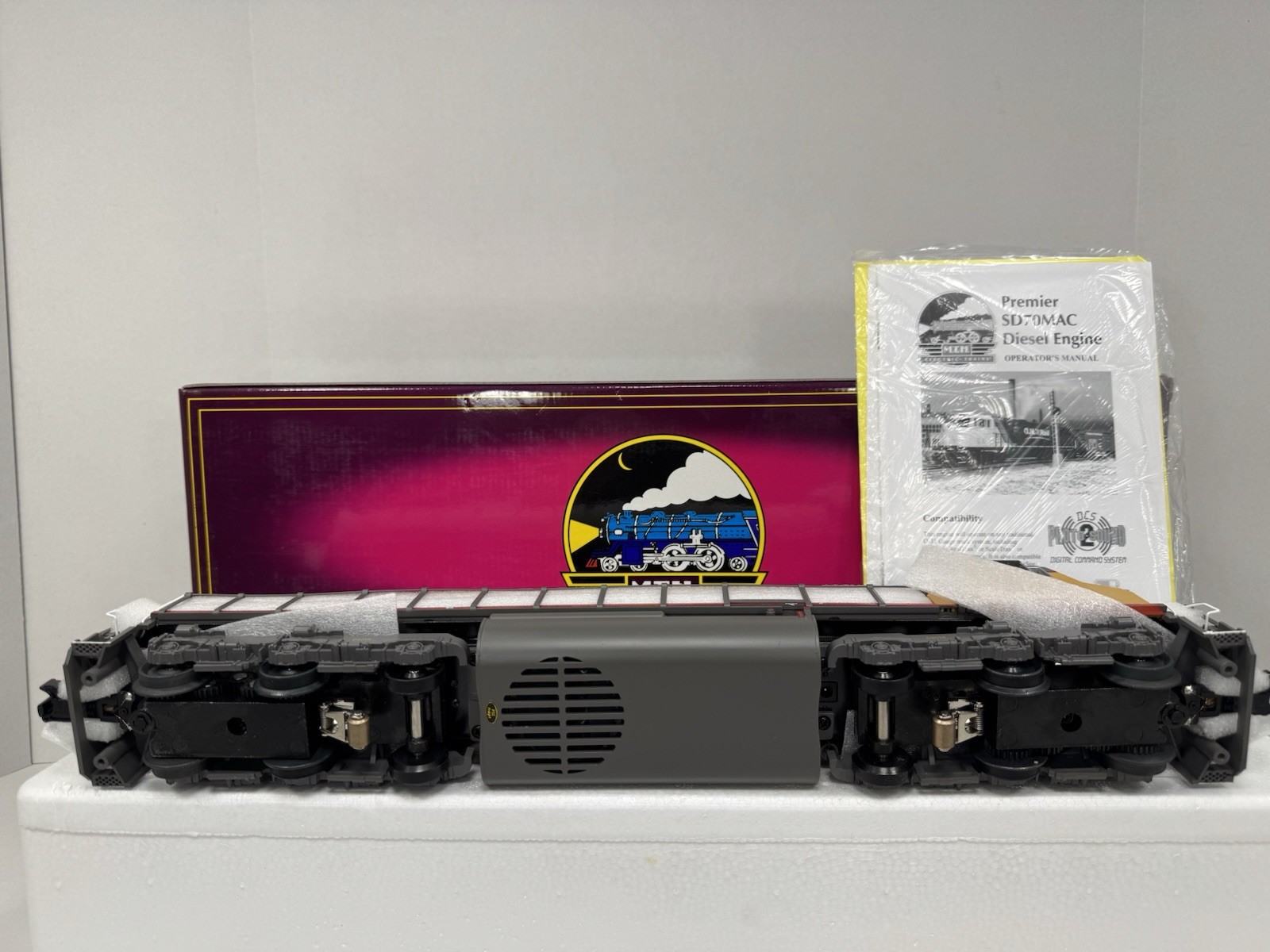 MTH 20-2376-1 Union Pacific UP flag SD70M diesel engine #4526 PS 2.0 BCR NIB