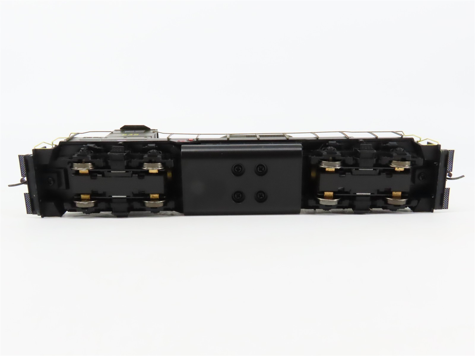 HO Scale Athearn 96064 SAL Seaboard Air Line EMD GP35 Diesel #535 – DCC Ready